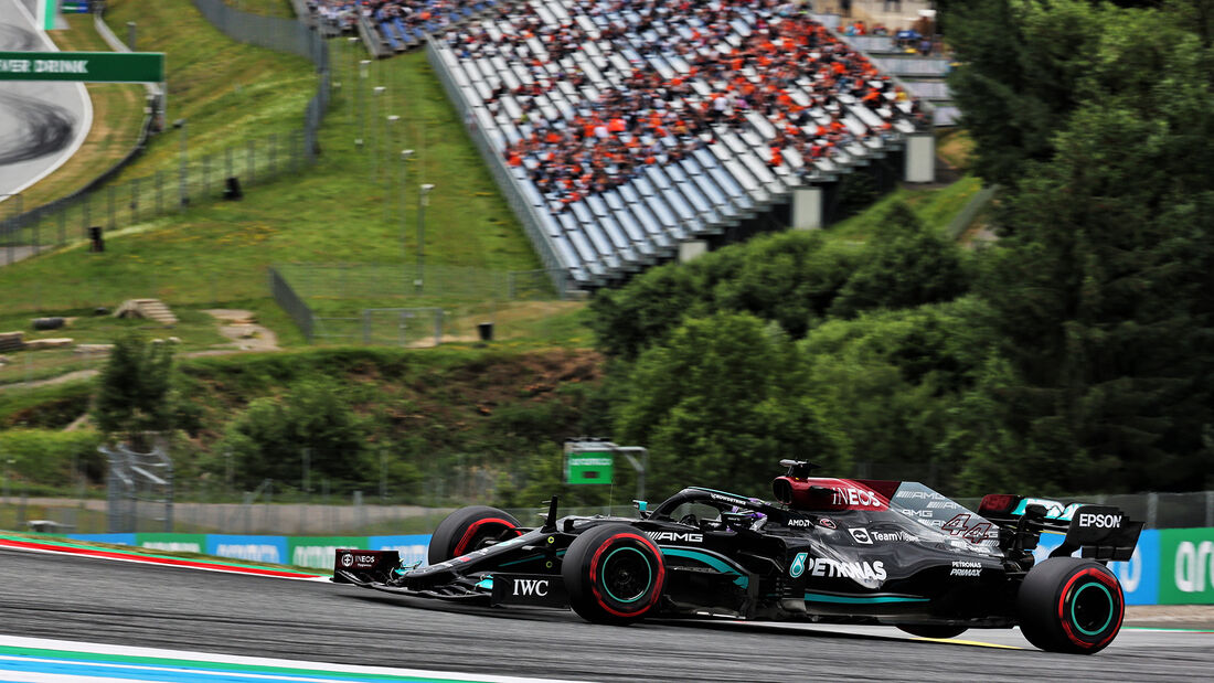 Lewis Hamilton - Mercedes - Formel 1 - GP Österreich - Spielberg - Freitag - 2.7.2021