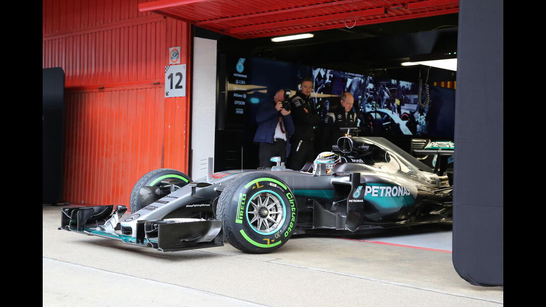 Lewis Hamilton - Mercedes - Formel 1-Test - Barcelona - 22. Februar 2016 