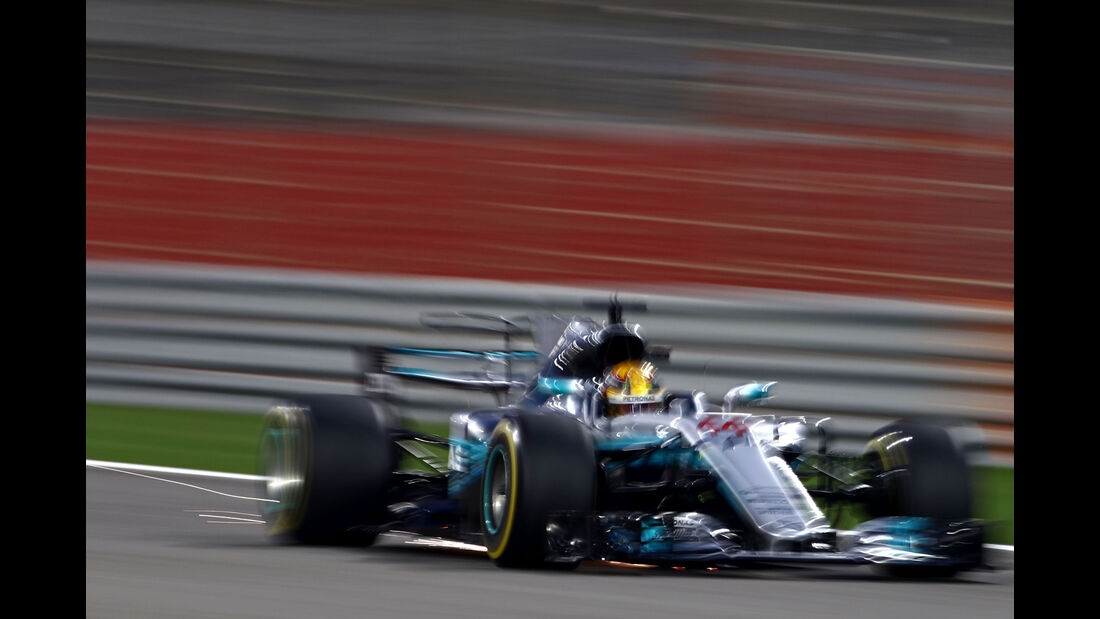 Lewis Hamilton - Mercedes - GP Bahrain 2017 - Qualifying 