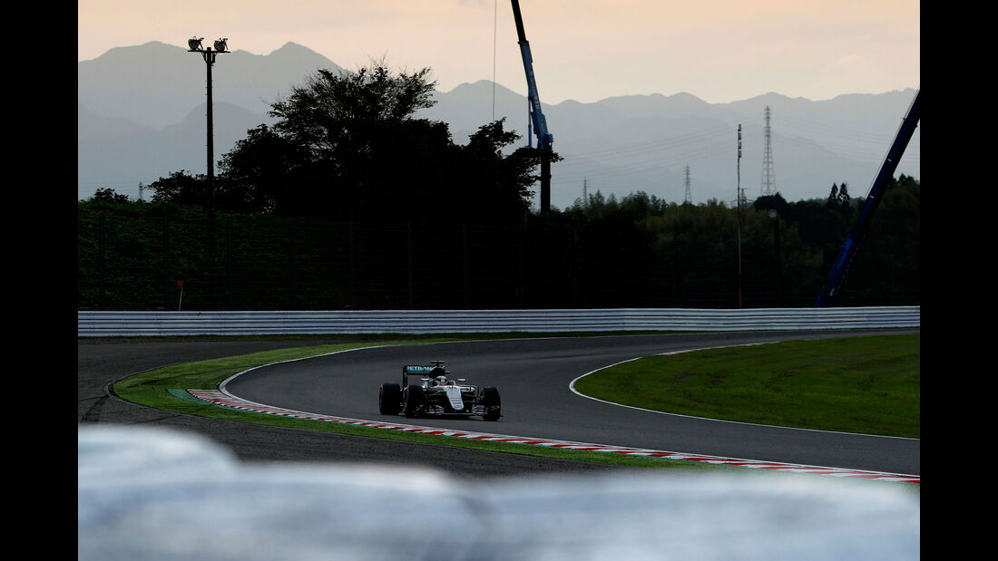 Lewis Hamilton - Mercedes - GP Japan 2016 - Suzuka