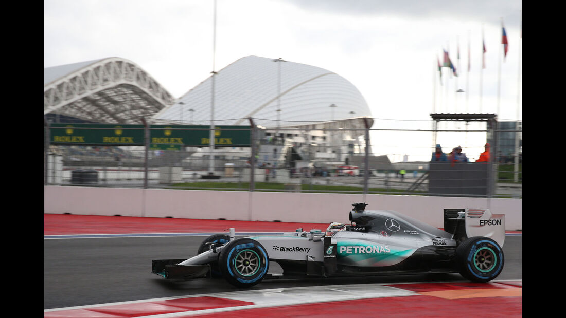 Lewis Hamilton - Mercedes - GP Russland - Sochi - Freitag - 9.10.2015