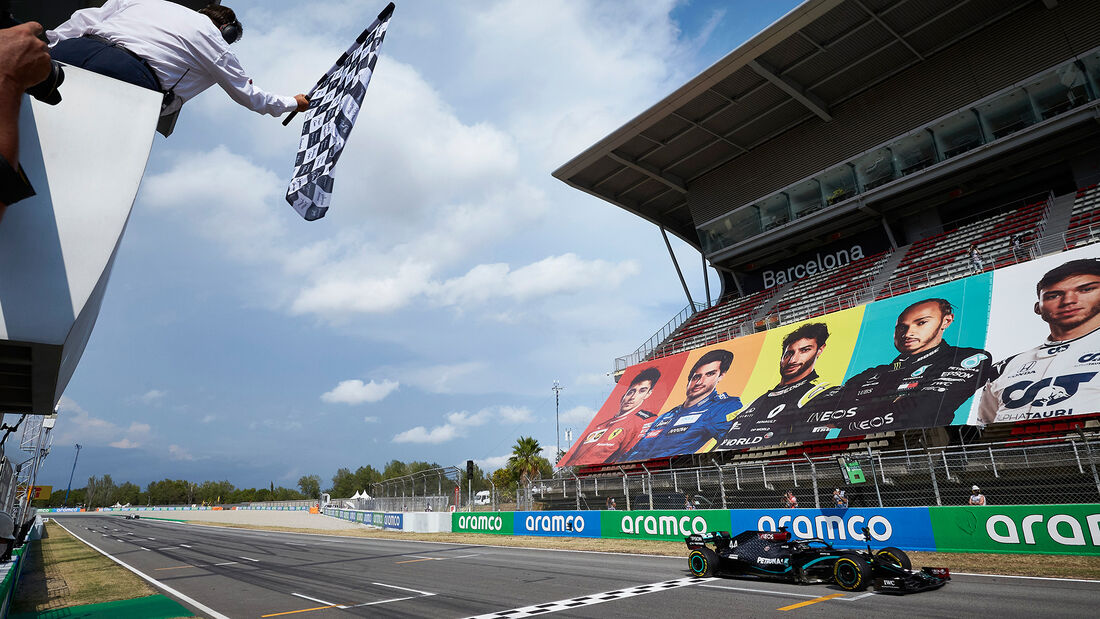 [Imagen: Lewis-Hamilton-Mercedes-GP-Spanien-2020-...715024.jpg]