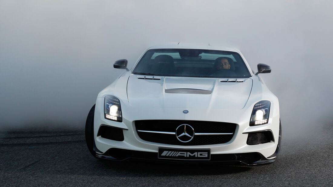 Lewis Hamilton Mercedes SLS Black Series 2013