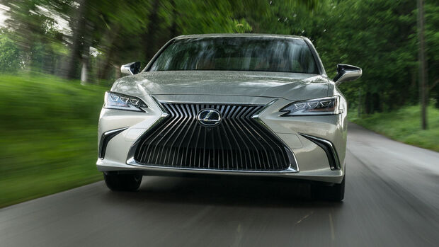 Lexus ES (2018)