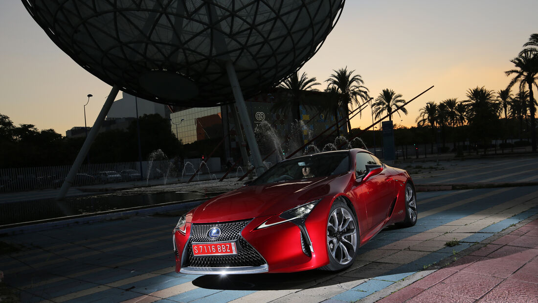 Lexus LC 500h, Frontansicht