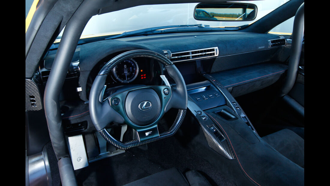 Lexus LFA mit Nürburgring Package, Cockpit