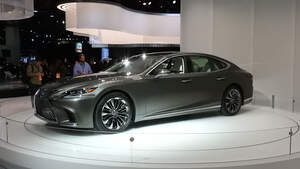 Lexus LS