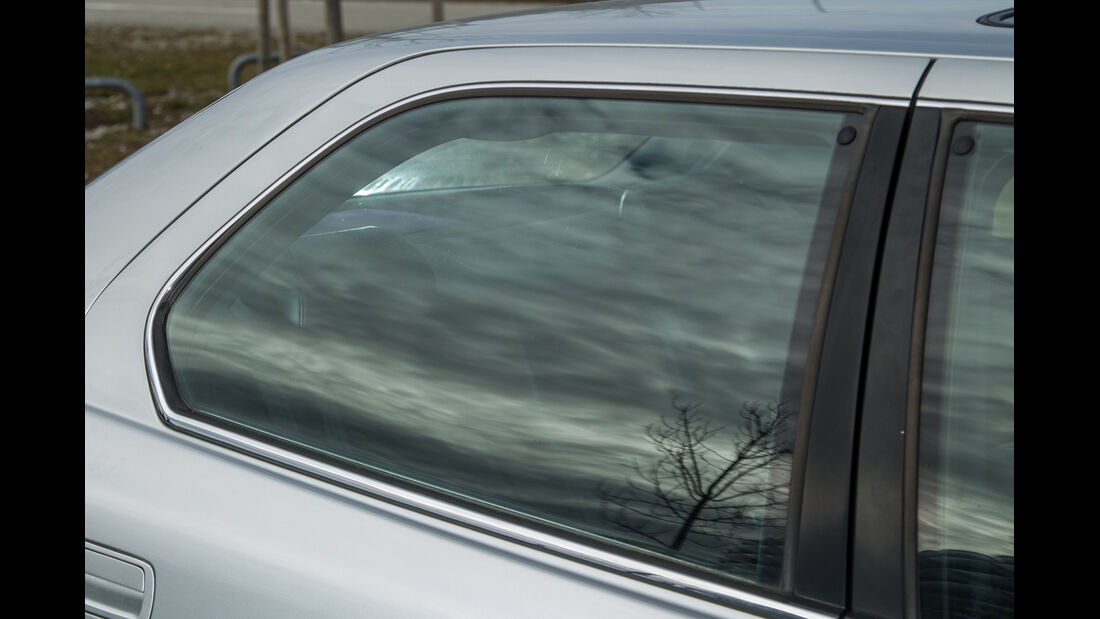 Lexus LS 400, Seitenfenster