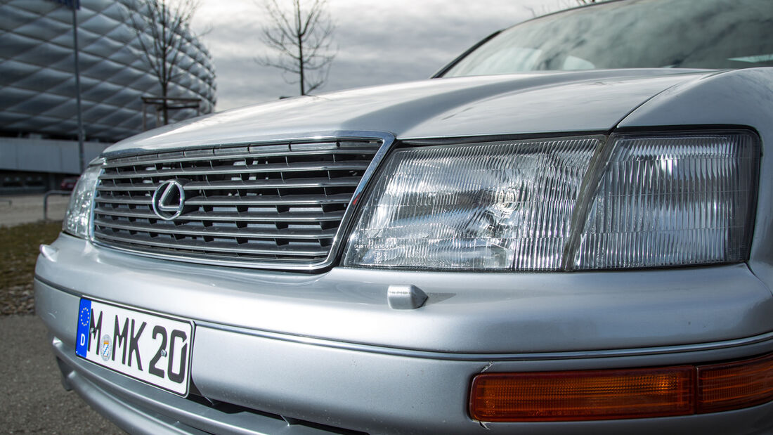 Lexus LS 400, XF10/XF20, Kühlergrill