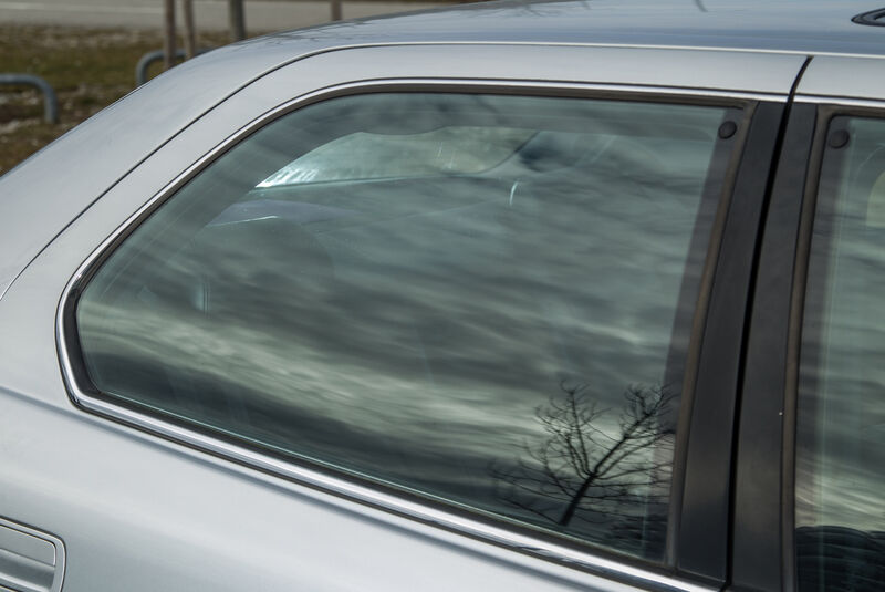 Lexus LS 400, XF10/XF20, Seitenfenster