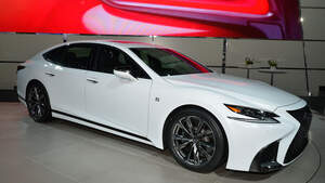 Lexus LS F-Sport 