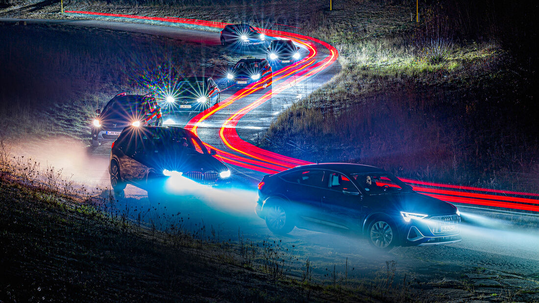 Moderne Auto-LED-Scheinwerfer Aus Nächster Nähe Lizenzfreie Fotos