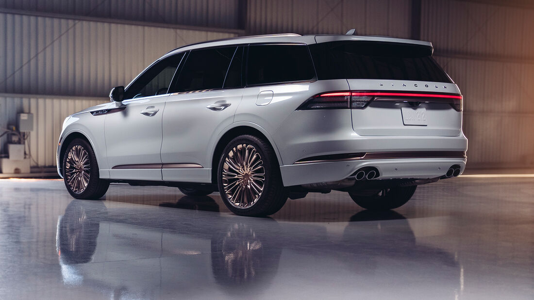 Lincoln Aviator Shinola Concept