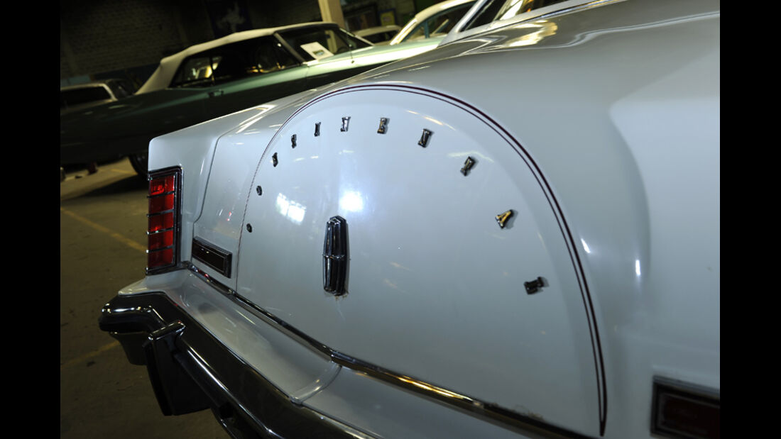Lincoln Continental Mark V, Detail, Hecklicht