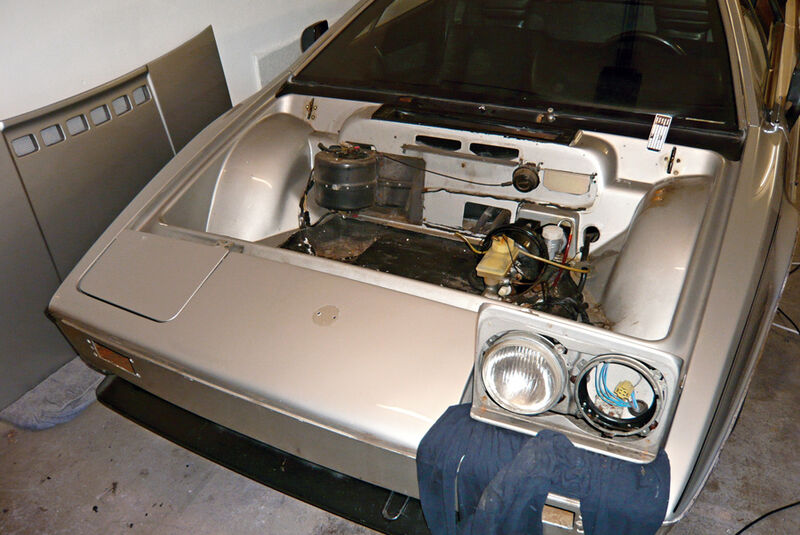Lotus Esprit S2.2 optisch auf S1 umgerüstet, Baujahr 1981