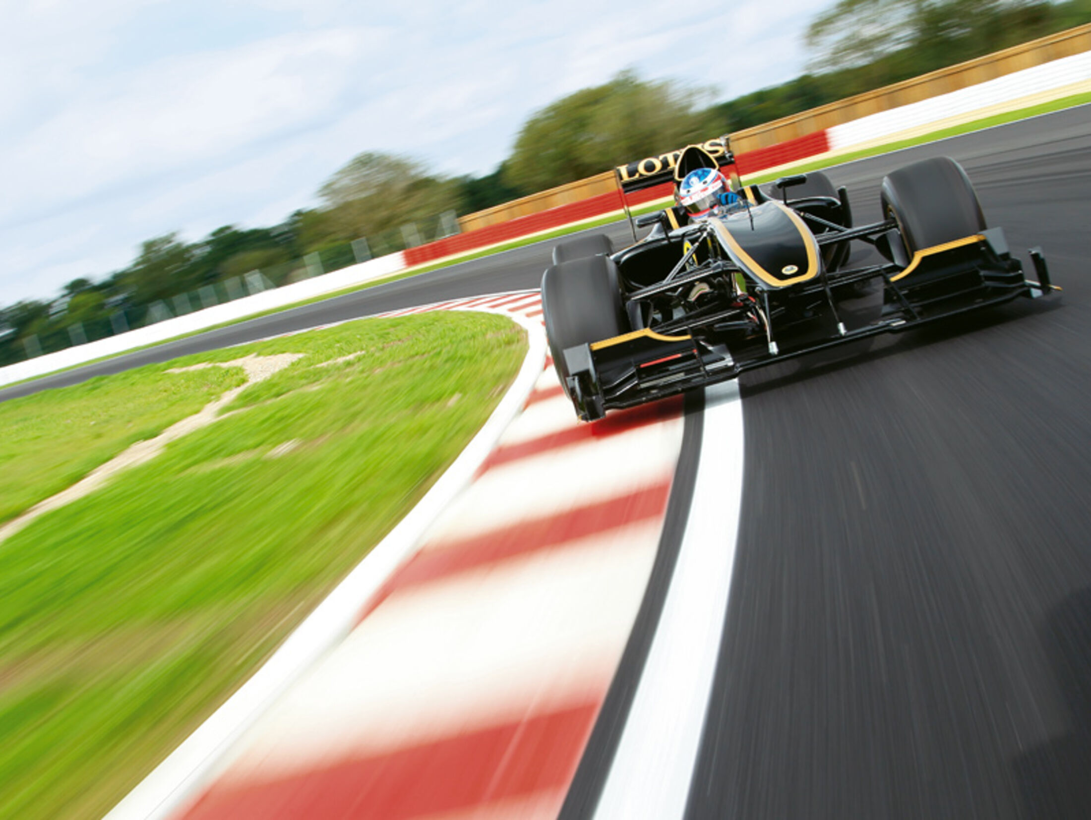 Exklusiver Tracktest im Lotus T125: Erste Mal im Formel 1-Rennwagen