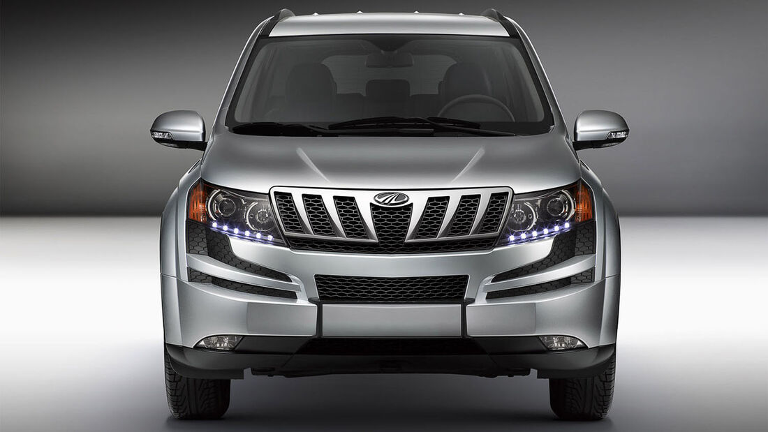 MAHINDRA XUV 500