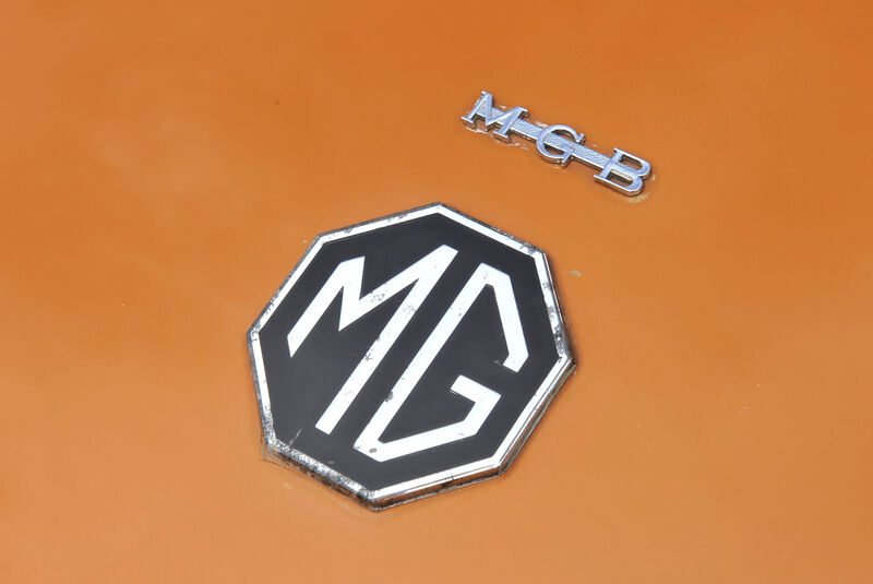 MGB, Emblem