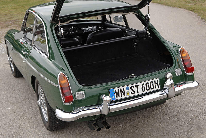 MGC GT