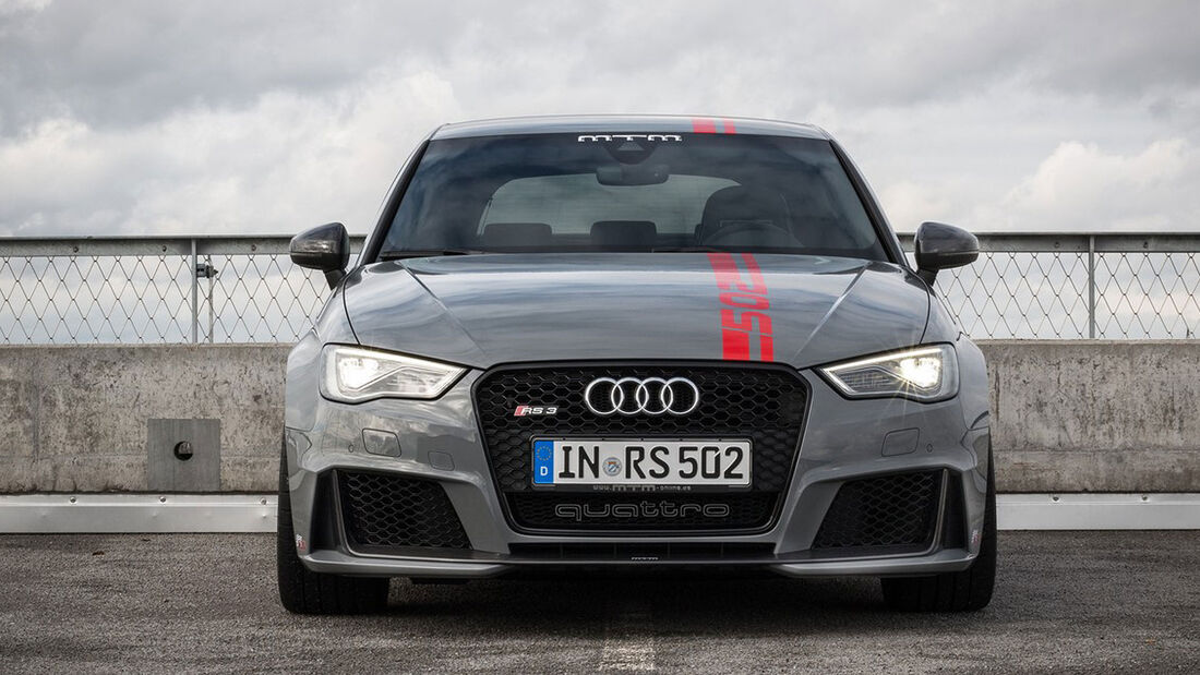 Genf, Schweiz - 8. MÄRZ 2017: Audi RS 3 LMS MTM Tuning Sport Auto auf dem  87. Internationalen Automobilsalon in Genf präsentiert. Auto  Stockfotografie - Alamy