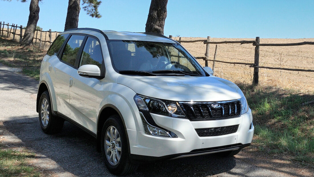 Mahindra XUV 500 Modelljahr 2016