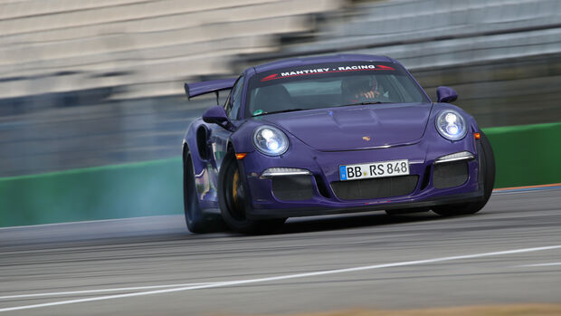 Manthey-Porsche 911 GT3 RS MR, Driften
