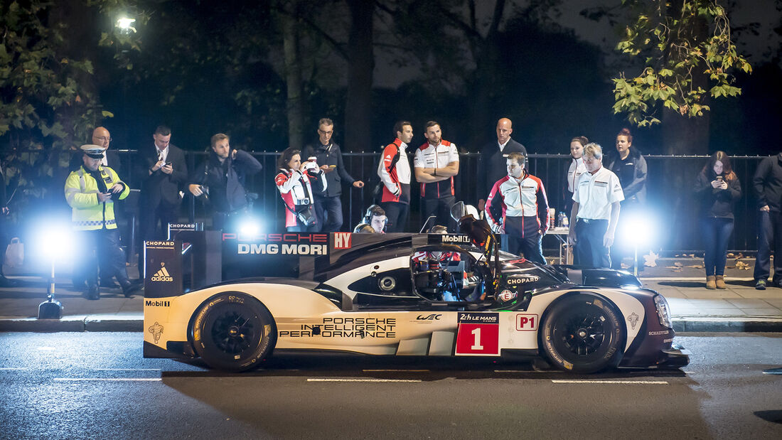 Mark Webber - Porsche 919 Hybrid - Showrun - London 2016