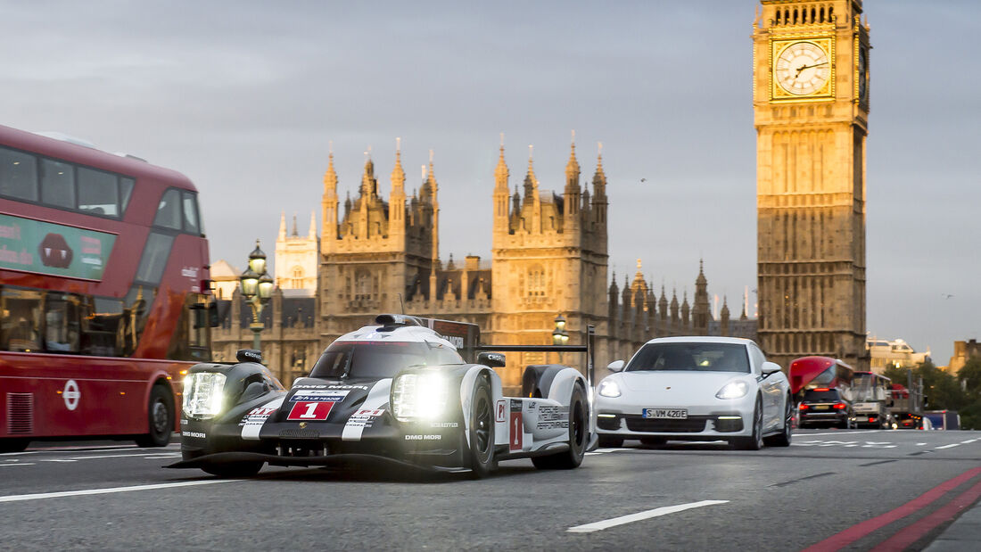 Mark Webber - Porsche 919 Hybrid - Showrun - London 2016