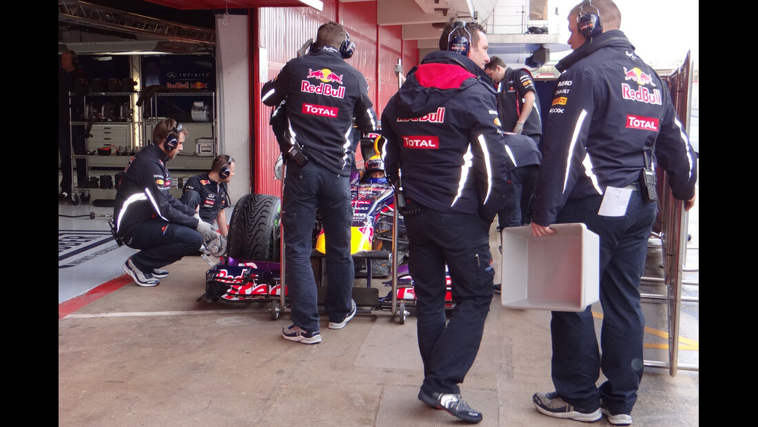 Mark Webber - Red Bull - Formel 1 - Test - Barcelona - 28. Februar 2013