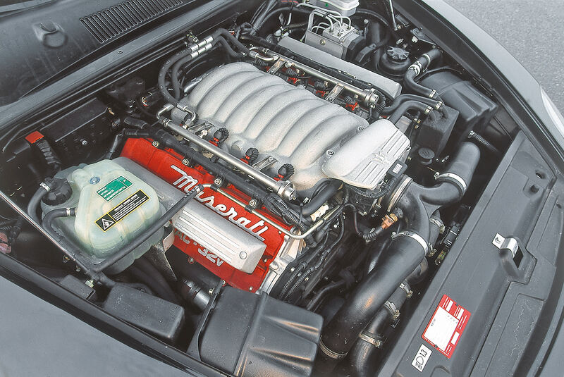 Maserati 3200 GT, Motor