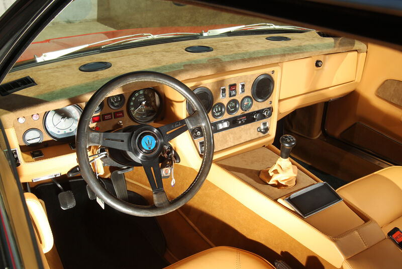 Maserati Khamsin, Cockpit