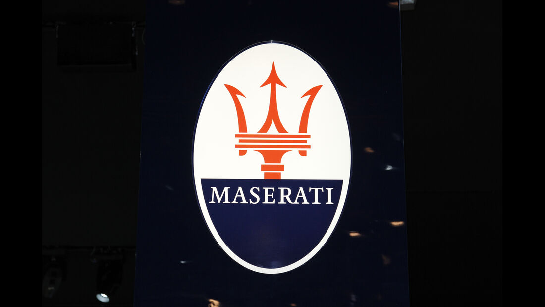 Maserati Logo, Messe, Autosalon Paris 2012