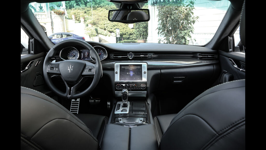 Maserati Quattroporte, Cockpit
