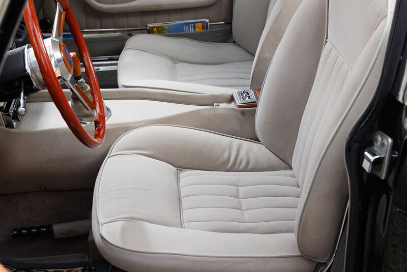 Maserati Quattroporte I 4200, Sitze