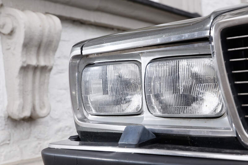 Maserati Quattroporte III 4900, Frontscheinwerfer