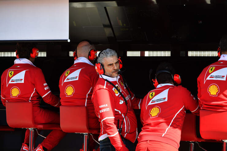 Maurizio-Arrivabene-Ferrari-Testfahrten-