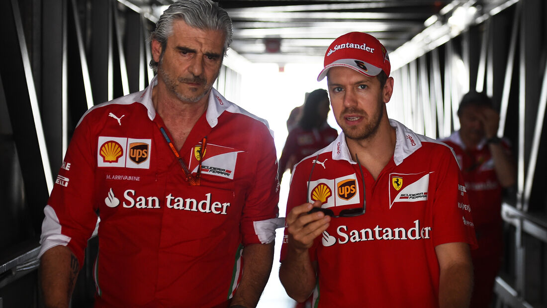 Maurizio Arrivabene & Sebastien Vettel - Ferrari - Formel 1 - GP Monaco - 27. Mai 2016