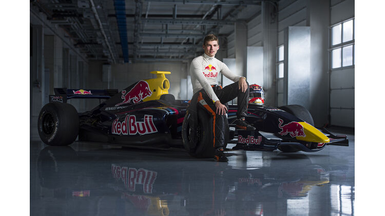 Max Verstappen Fahrt 2015 Fur Toro Rosso In Der Formel 1 Auto Motor Und Sport