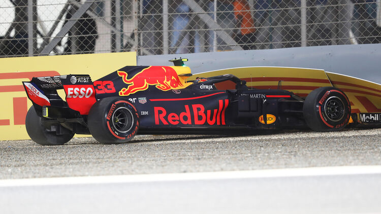 Verstappen In Der Bande 150 Ps Schub Sorgt Fur Crash Auto Motor Und Sport