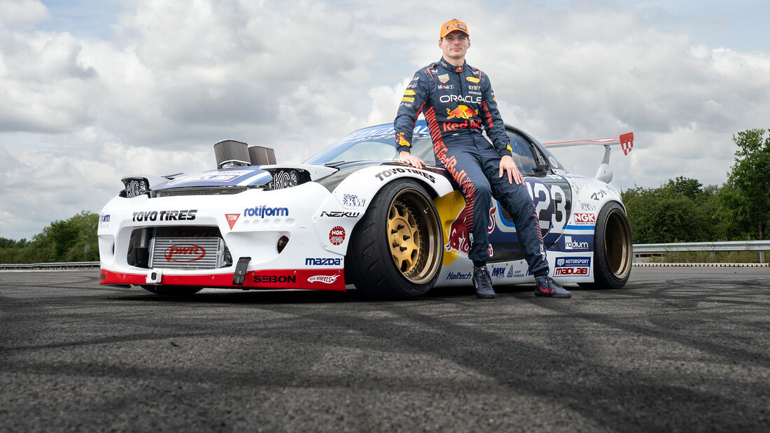 Max Verstappen & Mike Whiddett - Mazda RX-7 - Drift-Schule - Red Bull - 2023
