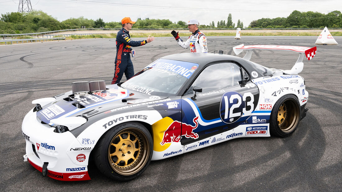 Max Verstappen & Mike Whiddett - Mazda RX-7 - Drift-Schule - Red Bull - 2023