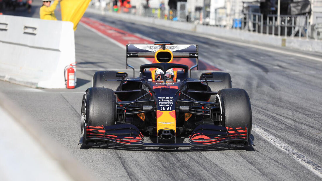 Max-Verstappen-Red-Bull-F1-Test-Barcelon