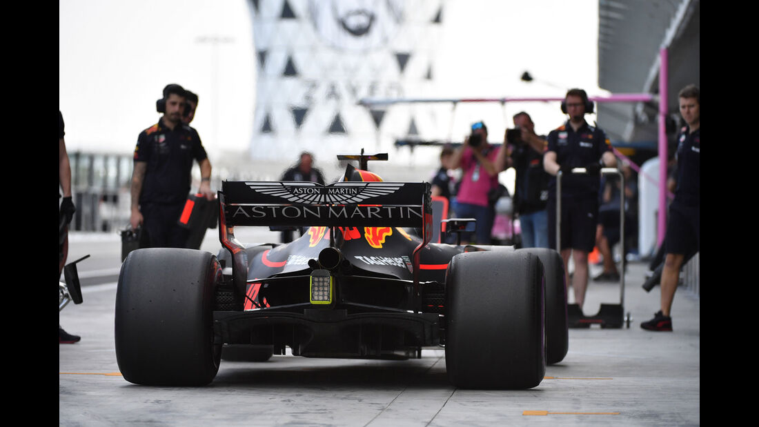 Max Verstappen - Red Bull - F1-Testfahrten - Abu Dhabi - 27.11.2018