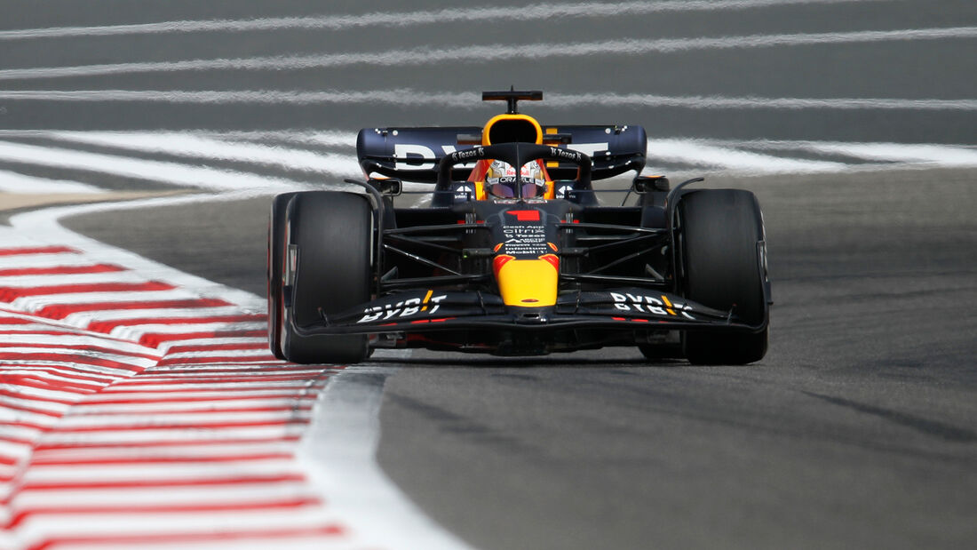 Max Verstappen - Red Bull - Formel 1 - Test - Bahrain - 11. März 2022