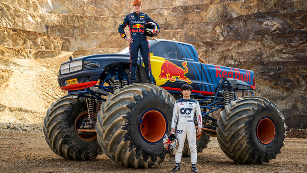 Max Verstappen - Yuki Tsunoda - Red Bull - Alpha Tauri - Monster Truck