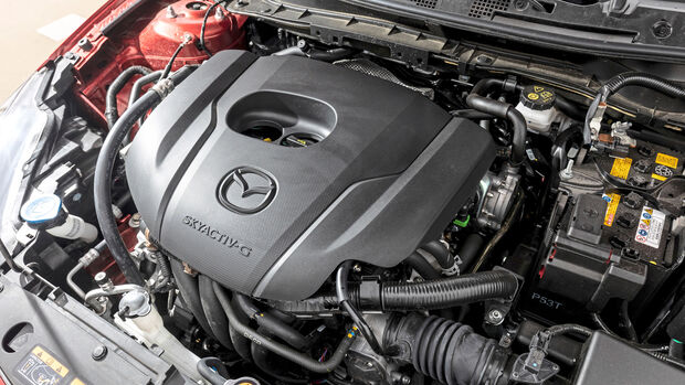 Mazda 2, engine