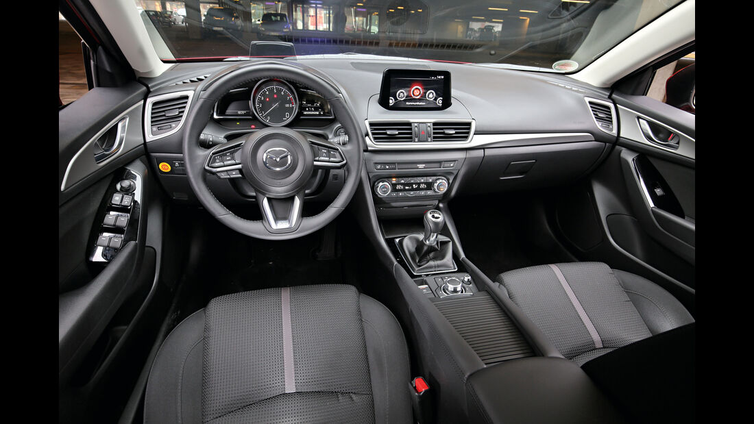 Mazda 3, Cockpit