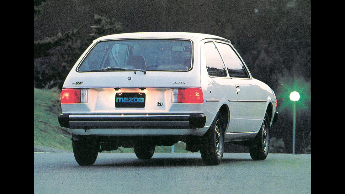 Mazda 323 Historie