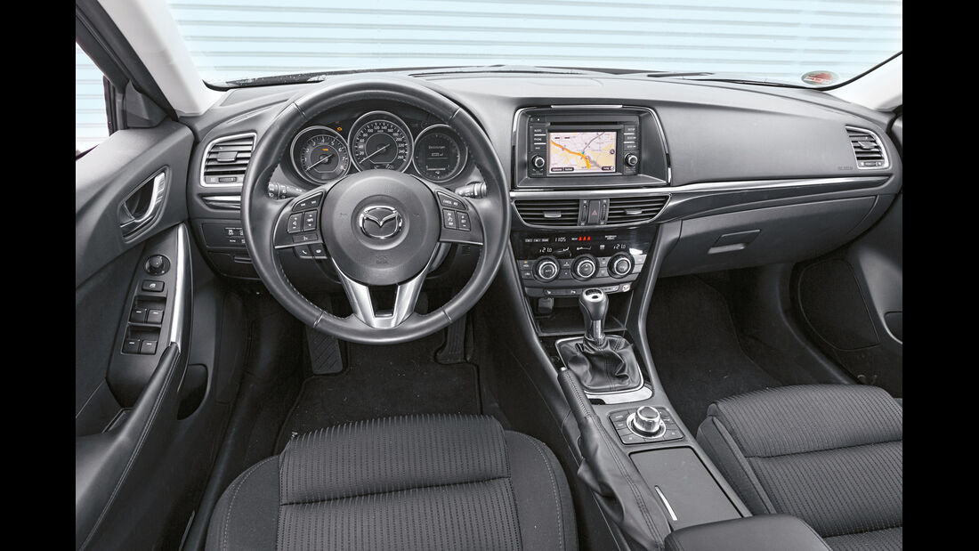 Mazda 6 2.0i, Cockpit, Lenkrad
