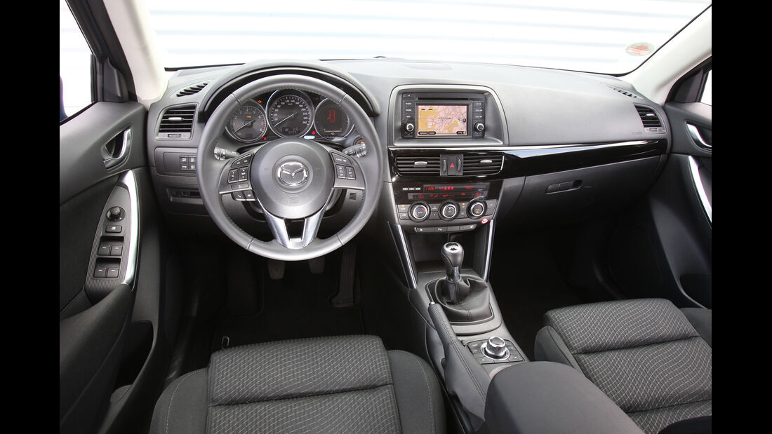Mazda CX-5 2.0 Skyactiv-G AWD, Cockpit, Lenkrad
